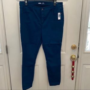 Old Navy Rockstar Super Skinny Jeans